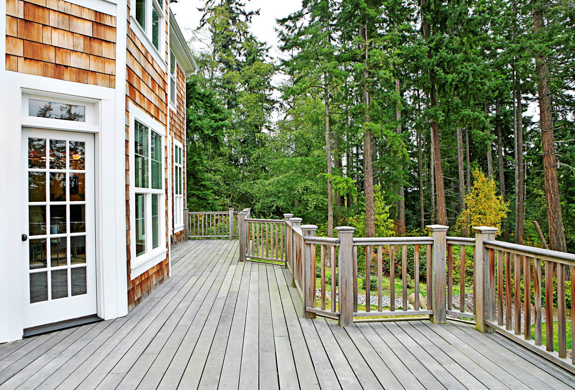 Deck safety checks for Washington’s wet weather